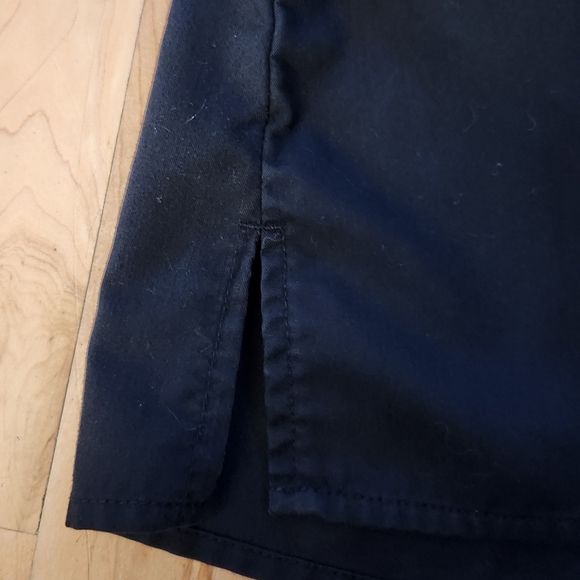 Grey's Anatomy Women's Mock Wrap Scrub top - Picture 4 of 4